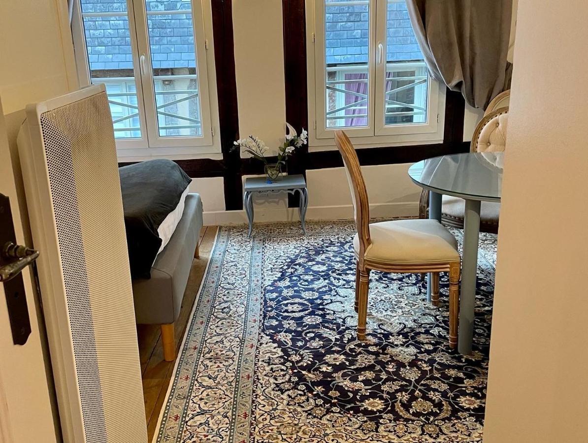 La Parenthese Du Capucin Apartment Honfleur Luaran gambar