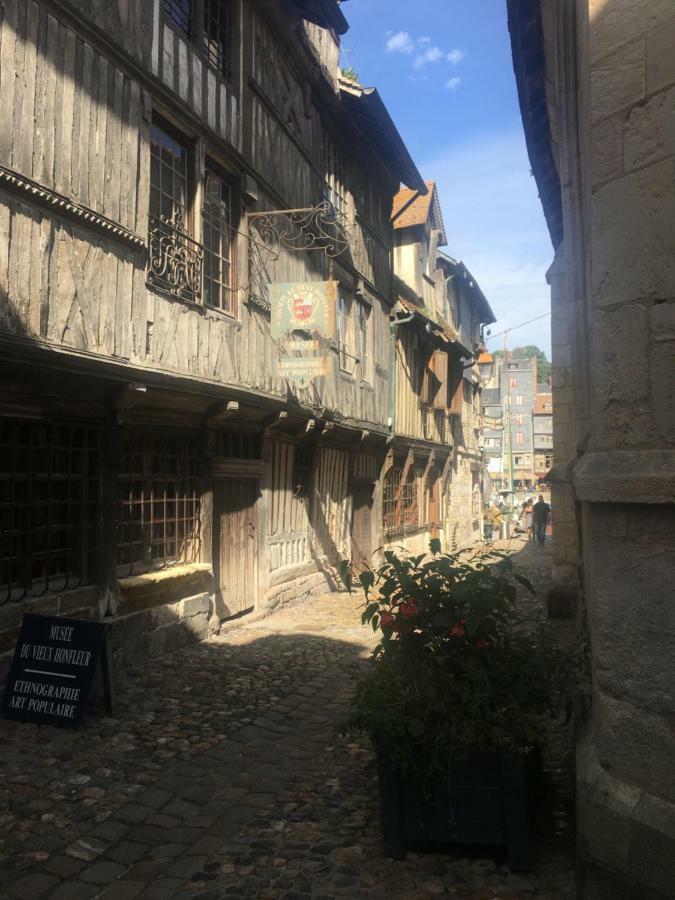 La Parenthese Du Capucin Apartment Honfleur Luaran gambar