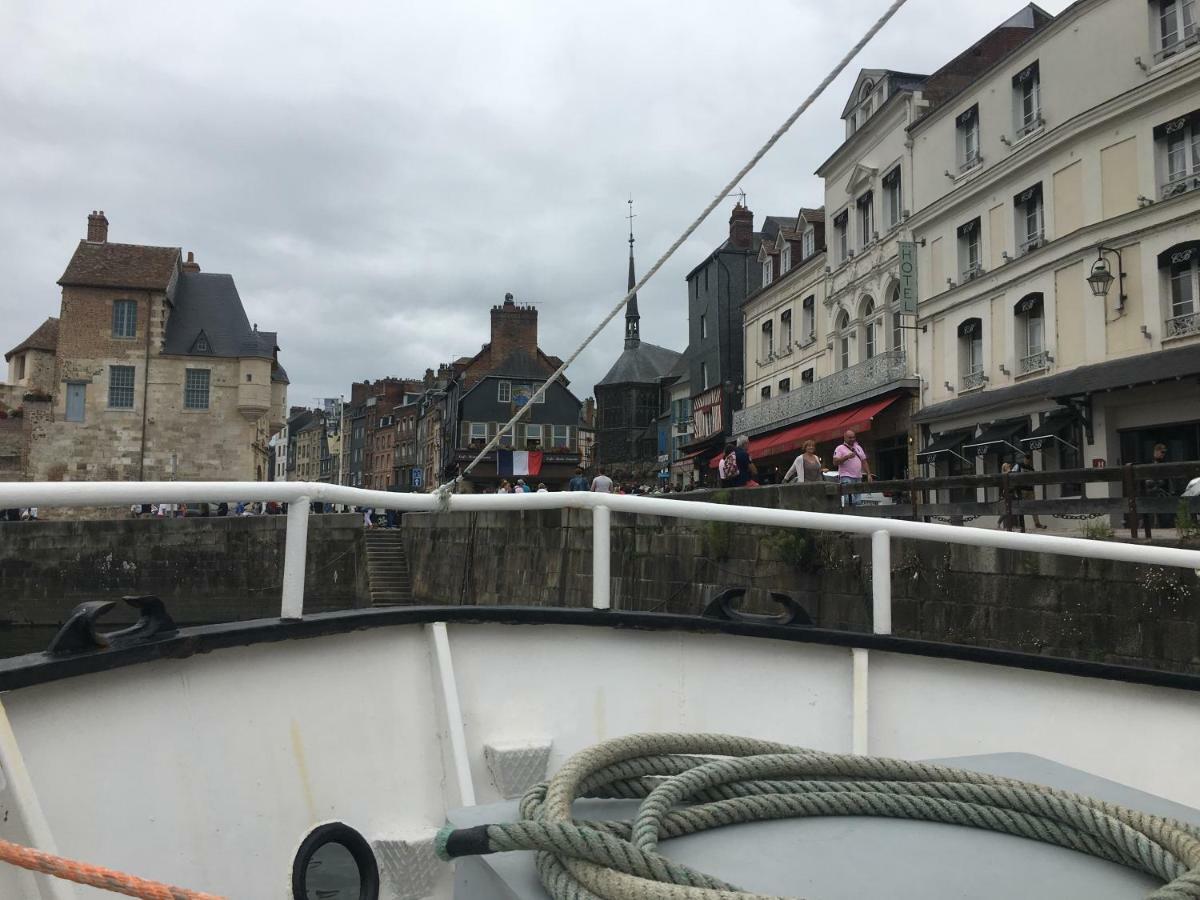 La Parenthese Du Capucin Apartment Honfleur Luaran gambar