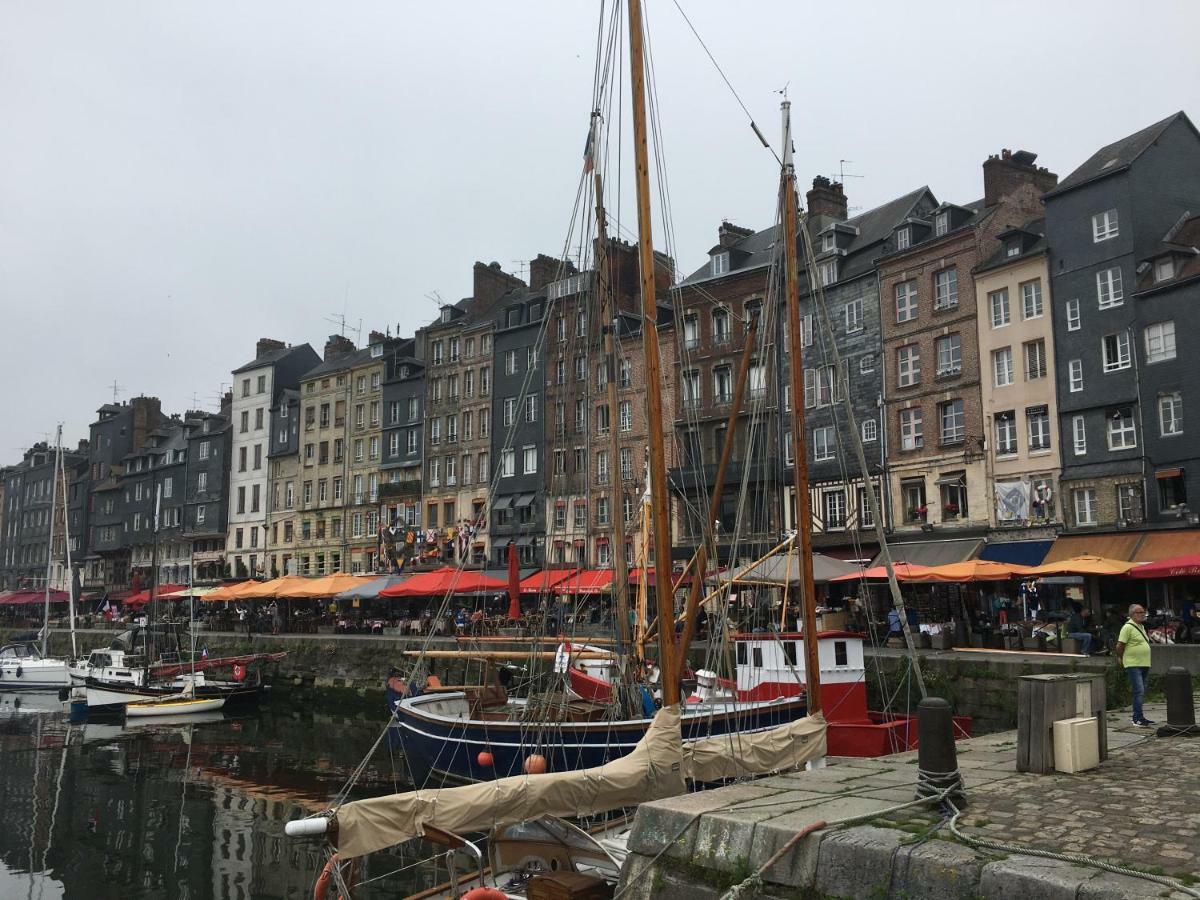 La Parenthese Du Capucin Apartment Honfleur Luaran gambar