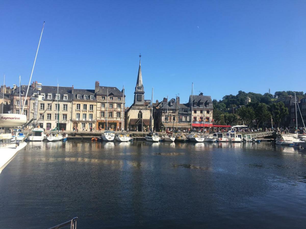 La Parenthese Du Capucin Apartment Honfleur Luaran gambar
