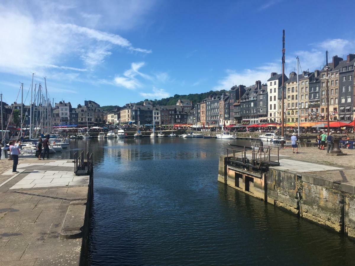 La Parenthese Du Capucin Apartment Honfleur Luaran gambar